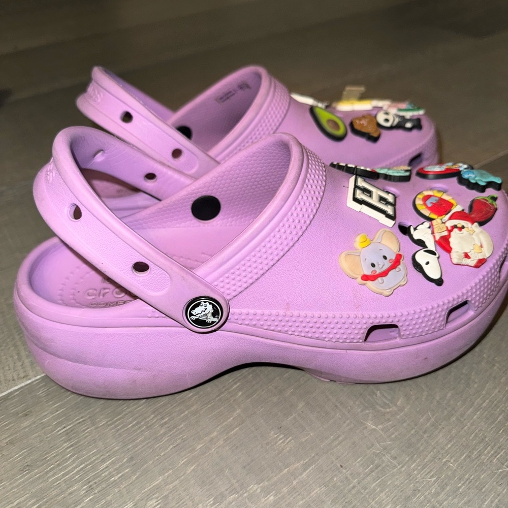 Crocs Lilac Platform Classics Clogs With Jibbits … - image 7